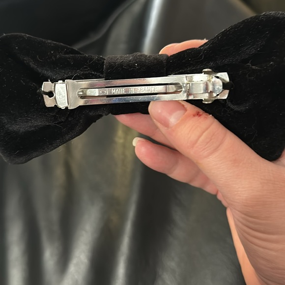 American Apparal Black Velvet Bow Clip main image 6